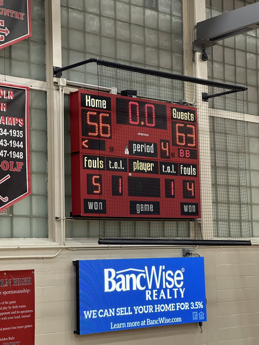 LNEABC's tweet photo. Your Rocket Varsity Basketball get the win over Lincoln High! 🚀 https://t.co/tCeBTb77k7