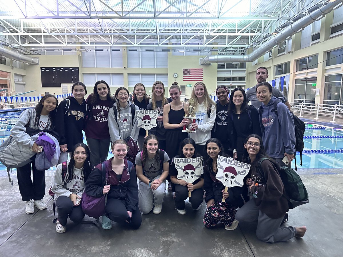 RaiderSport's tweet photo. Our @RaiderSwimDive Ladies finished 2nd tonight in the Fulton County Swim and Dive Championship scoring 326 points!! Our men finished 3rd with a total of 345 points! Both groups combined to finish 3rd overall!! Congratulations swimmers, divers, and coaches!! #ONERaider https://t.co/iP2SvLNZ91