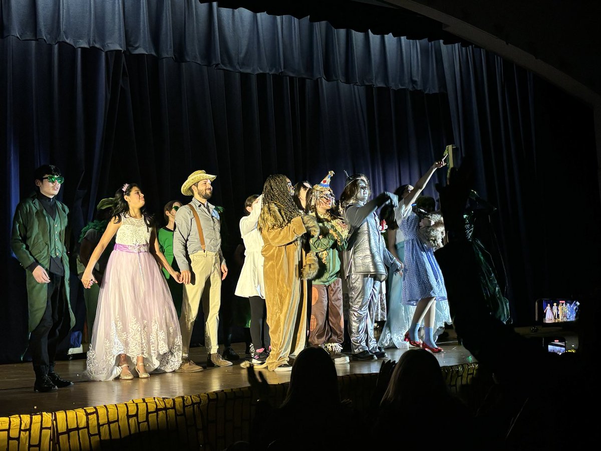 RNorrisGMS's tweet photo. ⁦@GMSGatorsRevere⁩ What a great performance! https://t.co/SgqUBpT4Zq