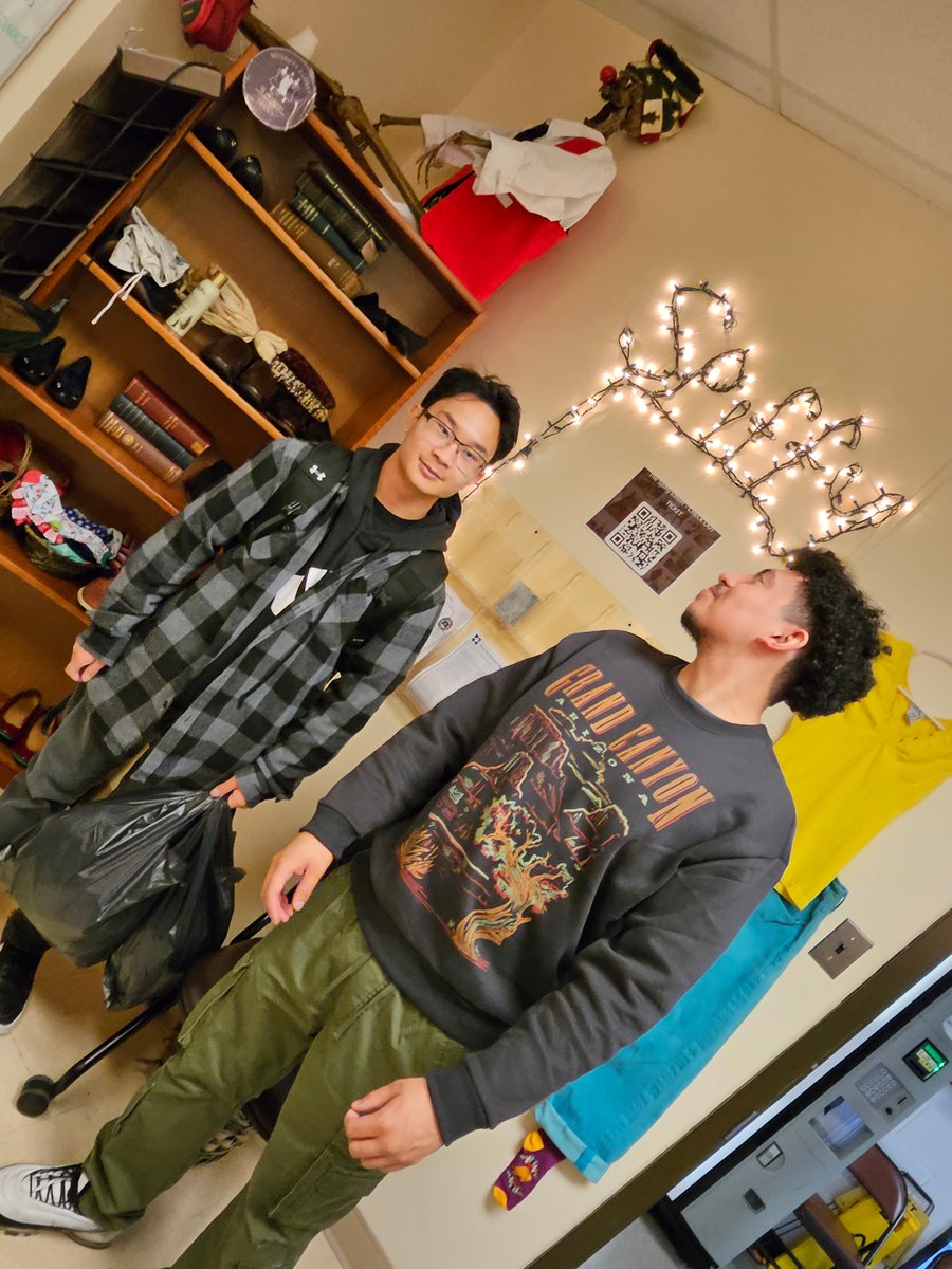 LowerthebarPols's tweet photo. What an awesome collection of @montgomerycoll students participating with the #SPIFFYCloset Some students donated items, some students brought friends to help them with clothing needs, &amp; one student got an awesome pair of Pac-Man pants! This initiative is really growing! https://t.co/77iJa78L8K