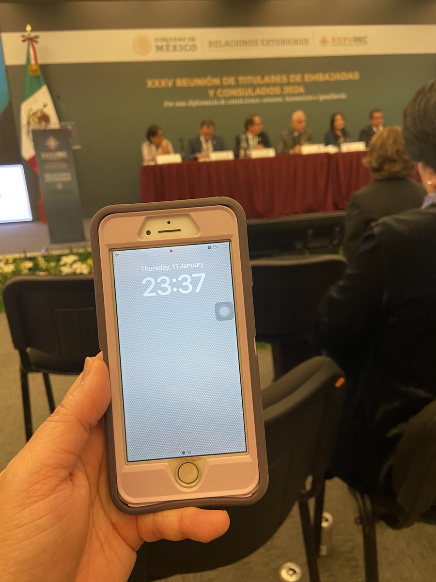 MakiTeramotoS's tweet photo. En este día 4 de #REC2024, a las meras 23:37 hrs, finaliza la segunda reunión presidida por el #TUAF y sus áreas administrativas #DGSERH #DGPOP #DGBIRM #DGTI + #CPSEM y la asesora de la Canciller sobre temas de acoso.  

Muchas gracias! https://t.co/qfElauiKlq