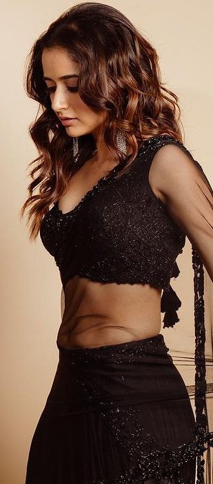 GDn2tUIW4AA1Bzv?format=jpg&name=900x900