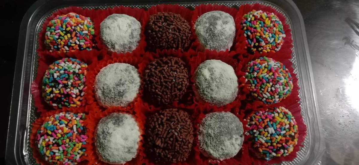 lovuiteya's tweet photo. FUNDRAISING FOR NCT 127 TICKET 💚
Nahihiya po ako pero I will try parin po to lessen vacant seats.
Please help me raise a fund to buy a ticket for #NCT127_NEOCITY_THE_UNITY
#NEOCITY_THE_UNITY_in_BULACAN 
I'm selling OREO and GRAHAM BALLS for 120 pesos for 15 pcs. 🥹🙏🏻 dm me po ^^ https://t.co/uSOClH6GBv