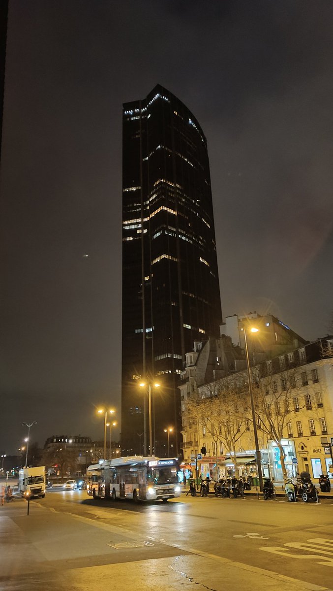 oursin29's tweet photo. Waouh, c'est de toute beauté
#Paris https://t.co/bTPXXUUbWo