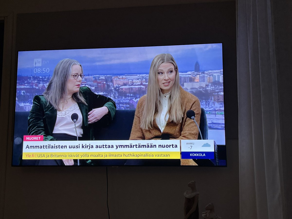 Niin tärkeä ja ajankohtainen asia #NuortenHyvinvointi Onpa mukava kuunnella <a href="/LeeaMattila/">Leea Stenvall (ent. Mattila)</a> ’a heti aamusta. Olipa virkistävää kun <a href="/JannaRantala/">Janna Manninen</a> toi tässä ajassa esille myös #somen positiivisen puolen! Onnea uudesta kirjasta!