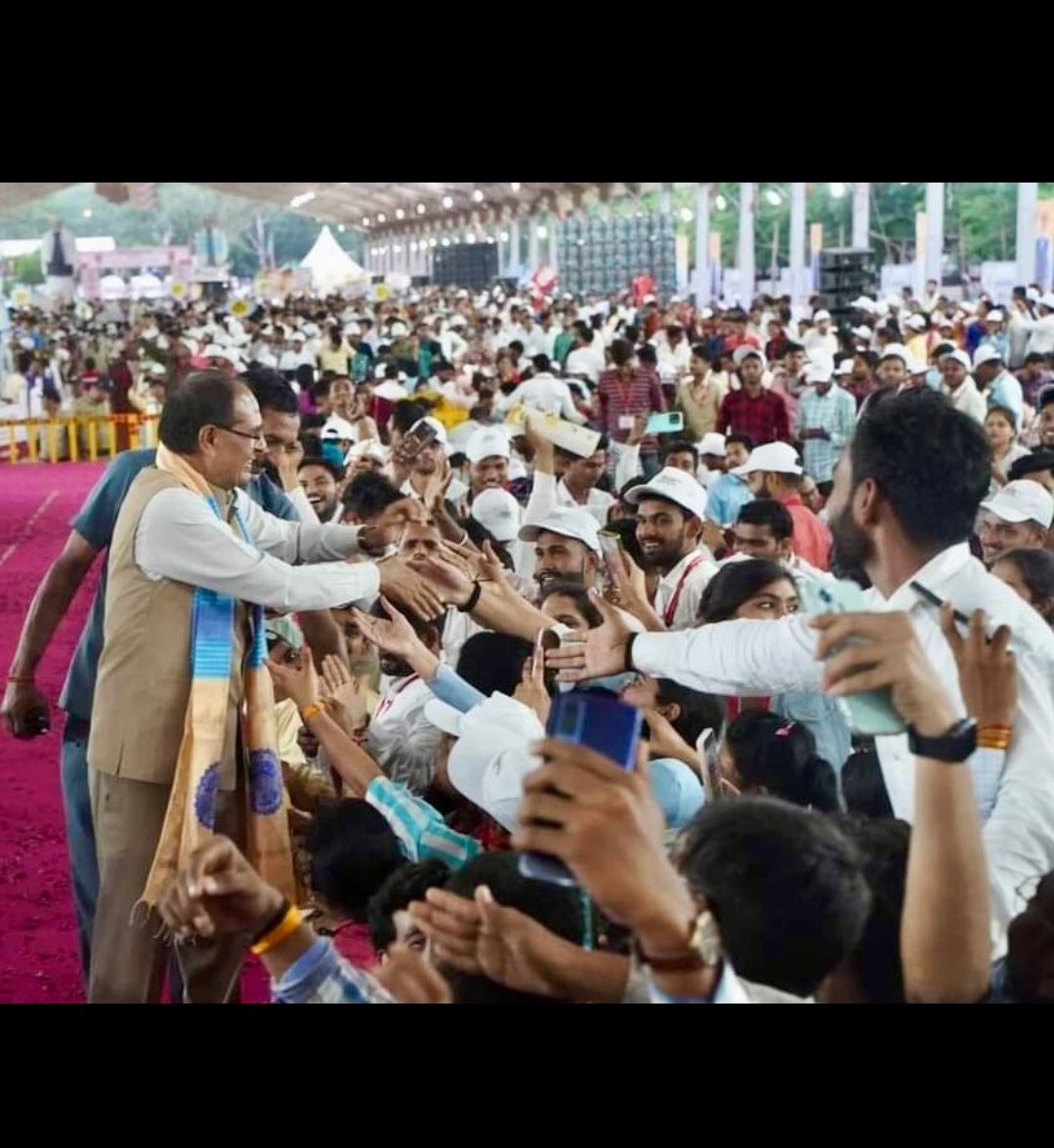 जनसेवा मित्रों को हैं विश्वास अपार !!
सबको मिलेगा स्थाई रोजगार!!
सुशासन_का_चित्र 
#मुख्यमंत्रीजनसेवामित्र
 
<a href="/CMMadhyaPradesh/">Chief Minister, MP</a> <a href="/DrMohanYadav51/">Dr Mohan Yadav</a> <a href="/ChouhanShivraj/">Shivraj Singh Chouhan</a>   <a href="/JansamparkMP/">Jansampark MP</a>
<a href="/TheLallantop/">The Lallantop</a> <a href="/MPTakOfficial/">MP Tak</a> <a href="/jagdishDevdaBJP/">Jagdish Devda</a> <a href="/rshuklabjp/">Rajendra Shukla</a> <a href="/AIGGPA/">AIGGPA</a> <a href="/Connect_Lokesh/">Lokesh Sharma</a> <a href="/KailashOnline/">Kailash Vijayvargiya</a>