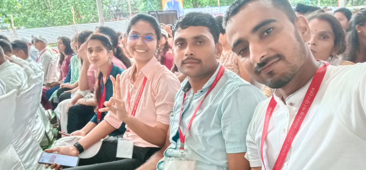omti_katre's tweet photo. सभी जनसेवा मित्रों ने ठाना है,
मध्य प्रदेश को नंबर 1 बनाना है।
अपना कर्तव्य दिखाना है,
सरकारी योजनाओं को जन जन तक पहुंचाना है।

सुशासन_का_चित्र 
#मुख्यमंत्रीजनसेवामित्र
 
@CMMadhyaPradesh @DrMohanYadav51 @ChouhanShivraj   @JansamparkMP
@TheLallantop @MPTakOfficial https://t.co/81TK6DPb5o