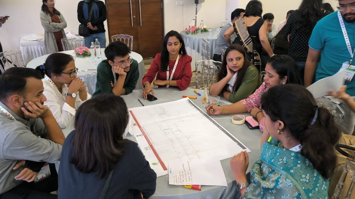 SmartCities_HUA's tweet photo. With a focus on challenges and practical insights, the audience gains valuable tools to collaboratively co-create effective solutions. Empowering city officials in India to shape the future of Indian Streets together!
#streets4people #cycles4change #placemakingmarathon https://t.co/rGYky0caKQ