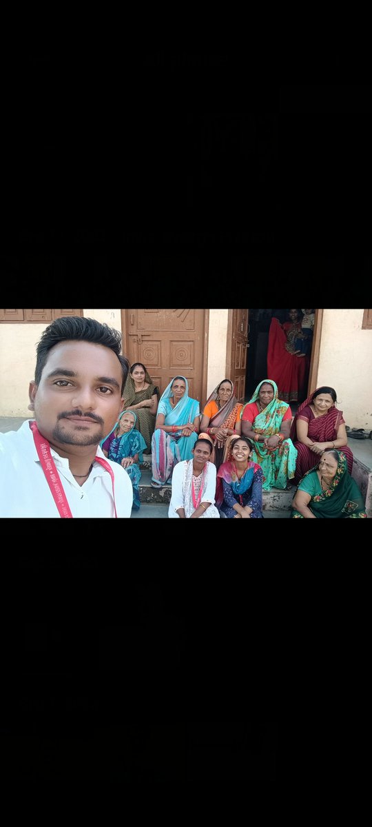 sharde_akshay's tweet photo. गांव गली, खेत खलिहान, लिए शासन की पहचान!!
अंतिम छोर तक पहुंचकर, योजनाओं का कराते हैं ज्ञान!!
सुशासन_का_चित्र 
#मुख्यमंत्रीजनसेवामित्र
#मुख्यमंत्री_जनसेवा_मित्र
 @CMMadhyaPradesh @DrMohanYadav51 @ChouhanShivraj  @MPTakOfficial @jagdishDevdaBJP @rshuklabjp @AIGGPA https://t.co/xdPcmJJClP