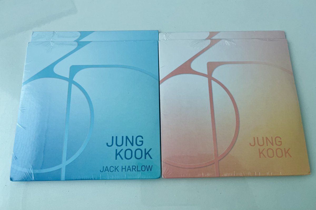BTS00667253's tweet photo. 정국 미국 싱글 CD 양도

❤️ Seven 세븐 싱글 
🩵 3D 
🖤 Standing Next You 스탠딩 넥스트 유

개당 0.5 +배송비
디엠 부탁드립니다 🙇🏻‍♀️

정국 Jungkook JK single CD 양도 방탄앨범 방탄굿즈 https://t.co/YBJpMtmEtL