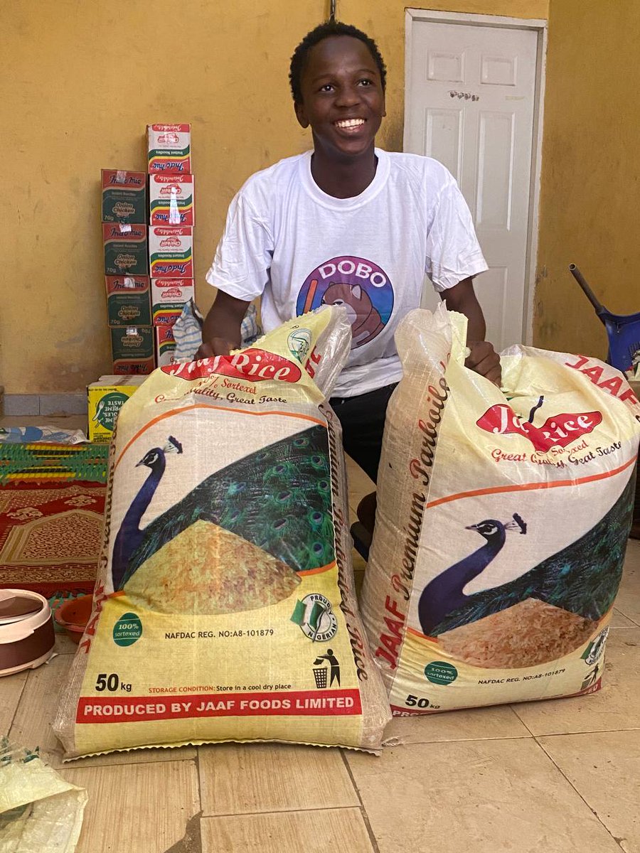 peterb0nk's tweet photo. @pattyice Dobo on sol had a jeety dev but we had gud communitoor. Buy your dobo rice bag, on sol https://t.co/2zw6ntEk2v
