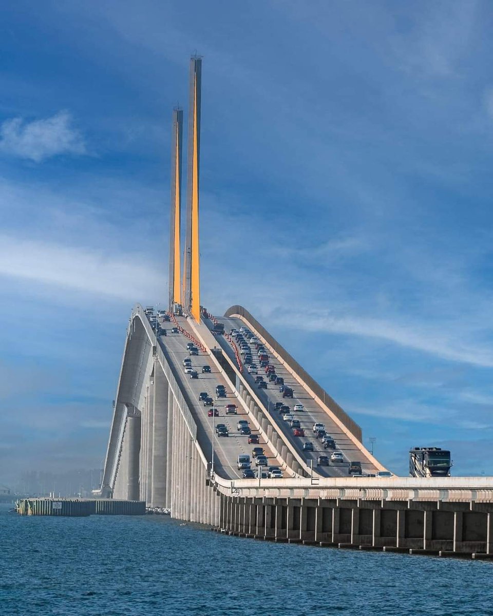 Sunshine skyway bridge, Tampa Bay, Florida, USA 🇺🇸.