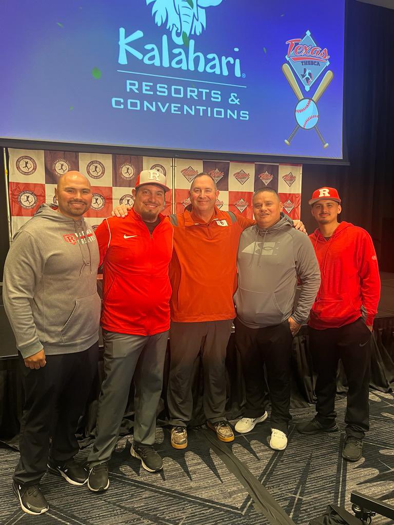 GladiatorBaseb2's tweet photo. Thank you for the awesome presentation, best of luck on your season Coach Johnson 

@CoachJohnsonOU @OU_Baseball @THSBCA https://t.co/qyeXbkdlLZ