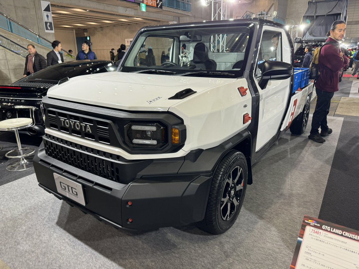 ALAL_ALPHARD's tweet photo. 群馬トヨタにIMV 0が‼️
ここに置かれるってことは日本でも販売するってことかな!?
丸目のランクル70があったから🤭
#トヨタ #IMV0 #群馬トヨタ #オートサロン https://t.co/kH8QeqUr86
