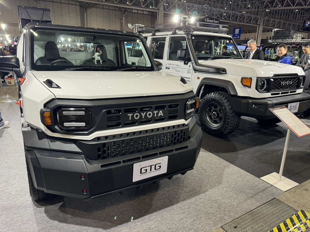 ALAL_ALPHARD's tweet photo. 群馬トヨタにIMV 0が‼️
ここに置かれるってことは日本でも販売するってことかな!?
丸目のランクル70があったから🤭
#トヨタ #IMV0 #群馬トヨタ #オートサロン https://t.co/kH8QeqUr86