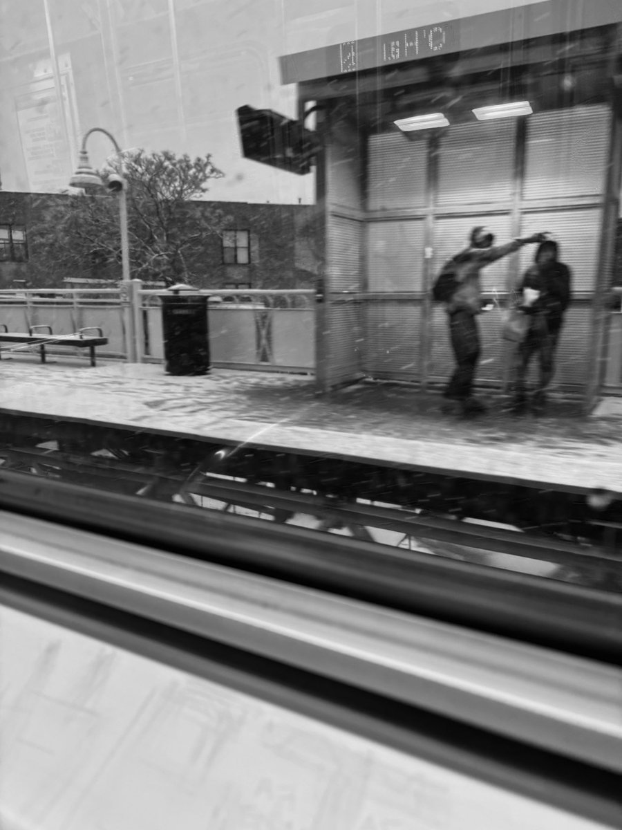 50FivePhotoJ's tweet photo. Documentary Photography
50Five Photo Journal
https://t.co/DHobDg0Rkm
Human Made Content
#50FivePhotoJournal
#Photography
#DocumentaryPhotography
#iPhone15
#iPhone7Camera
#HumanProducedContent
#StreetPhotography
#Illinois
#Chicago
#NorthwestSide
#ChicagoTransitAuthority
#CTA https://t.co/bc6KHO0ulk