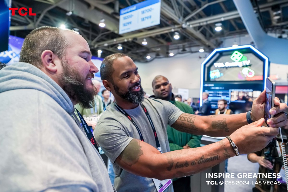 TCLMobileGlobal's tweet photo. Catch our special guest Charles Woodson at TCL's CES 2024 Booth! Explore TCL NXTPAPER Phones, tablets and more 📱📚 for an unforgettable experience. See you there!
Check out more: https://t.co/3RFKdx8mMv
#CES2024 #INSPIREGREATNESS #TCLatCES #TCLXCES https://t.co/afLN3mTq6v