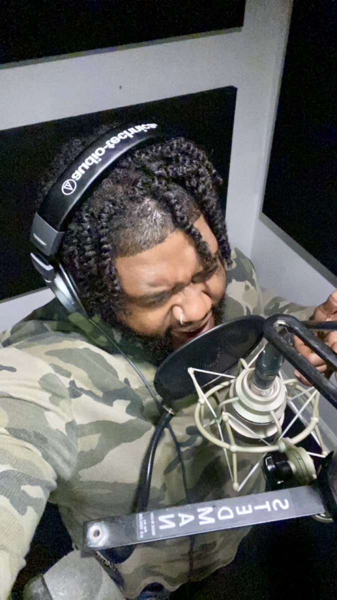 bcbigclay's tweet image. Back in da Stu aka my other home w/my super producer @Dreez_Official workin on my R&amp;amp;B Album! LADIES I GOT U! Yall requested more Teddy Bear 🧸 Love Music so I’m blessing y’all wit it for 2024 ❤️🔥🎤🎶🎧🎙️

#music #trending #studiobound #thursdayvibes #ญี่ปุ่นว๊านหวาน #RNB #NC