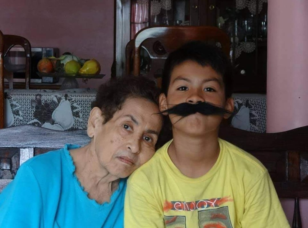 Quiero volver a tus brazos para sentirnos eternos como la última vez mi chatita🤍