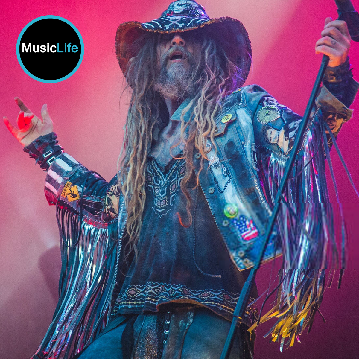 MusicLife_cl's tweet photo. En este día, 12 de enero de 1965, nace Rob Zombie, cantante, compositor, cineasta y actor de doblaje estadounidense. Es miembro fundador de la banda de metal pesado White Zombie.
Ubícanos en: 👉 https://t.co/hYWdJvlWwc
#RobZombieFans #RobZombie #WhiteZombie https://t.co/lFZWL8nHZk