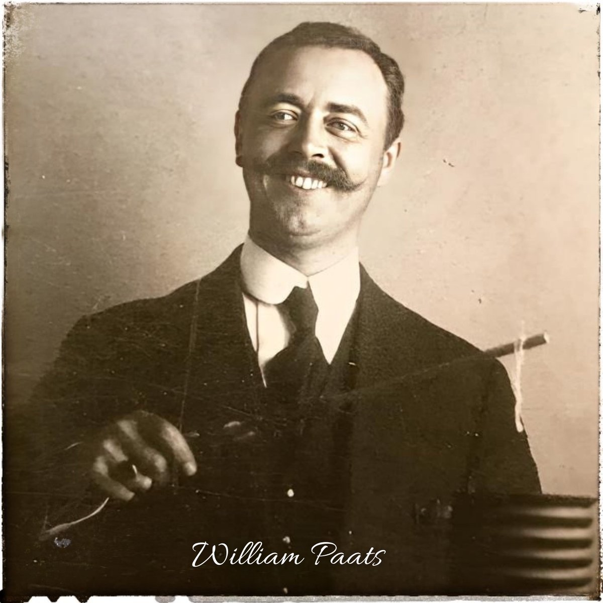 franjeado's tweet photo. Un hombre trascendental en nuestra historia.
Gran impulsor de la Fundación de nuestro Club.
El que nos dió nuestra identidad franjeada 🤍🖤🤍.
Hoy celebramos el 148° aniversario del nacimiento de William Paats. https://t.co/eSHtPJHkgI