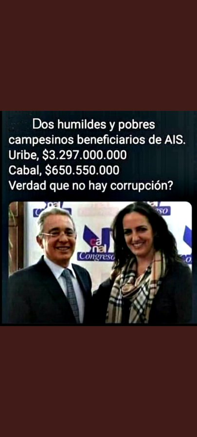 Elsayaca's tweet photo. Será que todo ese billete se recuperó?? O se lo Abudinearon también?? Si miras su Declaración de renta no pagan un solo peso de impuestos!! Todo púlpito!! https://t.co/7nPClbEwHf