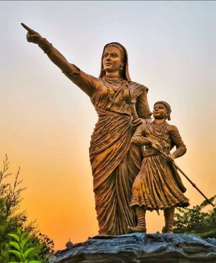 Balkrushna_07's tweet photo. हिंदवी स्वराज्याची संकल्पना प्रत्यक्षात साकारण्यासाठी
छत्रपती शिवरायांना ज्ञान, चातुर्य, चारित्र्य, संघटन व पराक्रम अशा राजस व सत्त्वगुणांचे बाळकडू देणाऱ्या
राजमाता जिजाऊ जयंतीनिमीत्त विनम्र अभिवादन🙏
#rajmata #jijau https://t.co/YQOYER7OhL