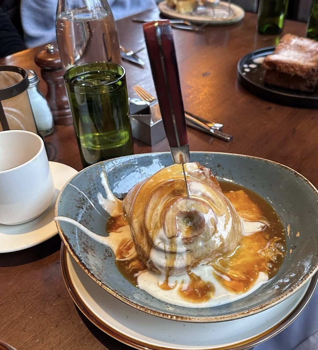 boisefork's tweet photo. We hope your brunch plans this weekend include a House Baked Jumbo Cinnamon Roll. 🥰 Ours are served with s warm salted caramel sauce and cream cheese frosting and they’re available until they are gone. #LoyalToLocal

📸 @atebymadi https://t.co/FNgJZo8trW