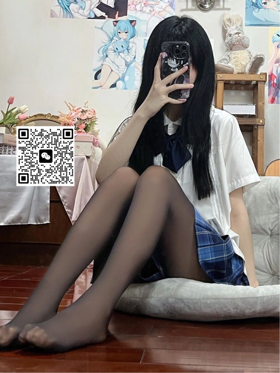 IronHeart828481's tweet photo. 喜欢JK 黑丝的吗，宁波女仆黑白丝任选哟，扫码+微信 https://t.co/Q9CYyVDTqf