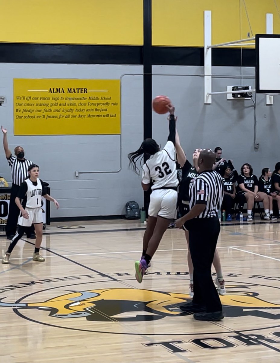 Had to go watch my girls continue their undefeated season!  Love their passion for the game! <a href="/AJBriesemeister/">AJBriesemeisterToros</a>