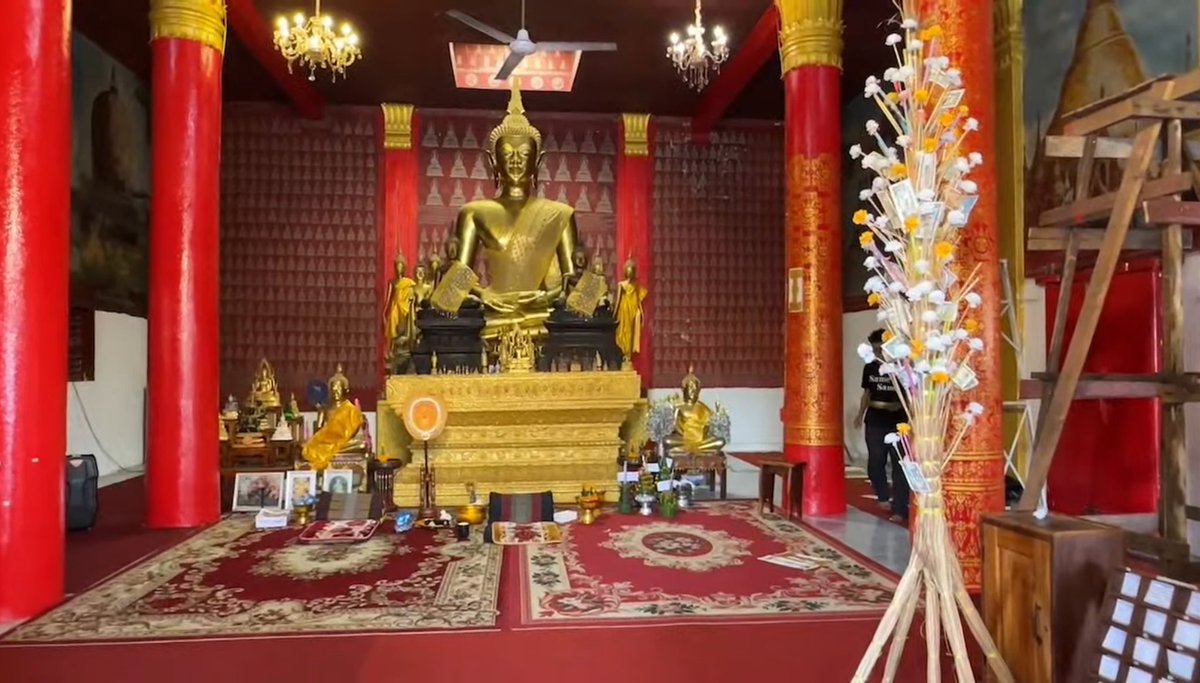 Luang Prabang Morning Market, Laos #fridaymorning with @DaveInOsaka youtube.com/live/ByCD-UBys… via @YouTube