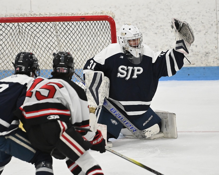 PhilStacey_SN's tweet photo. Boys hockey save percentage leaders: 

.942 AJ Farese, @SJP_Hockey
.936 Dom Pappalardo, @bigbluehockey_
.913 Garrett White, @EssexTechHockey
.912 Parker Pierre, @We_Are_Fenwick
.909 Braedyn Oteri, @DanversHSHockey
.904 Leo Burdge, @HeadersHockey 
.904 Chris Sacco, @Mascohshockey https://t.co/T3Irop58IK