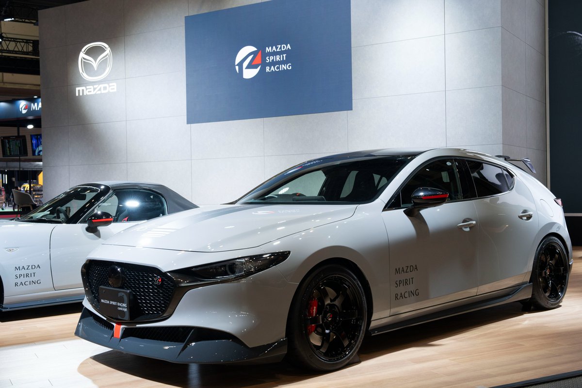 Mazda_PR's tweet photo. ◇東京オートサロン現地レポート②◇
本日発表されたコンセプトカー「MAZDA SPIRIT RACING 3 concept」

街中からサーキットまで楽しく走れるクルマを目指し開発中の、MAZDA SPIRIT RACINGが手掛けるスペシャルモデルの第2弾です。

#withMazda を付けた投稿で感想を教えていただけるとうれしいです！

#TAS2024