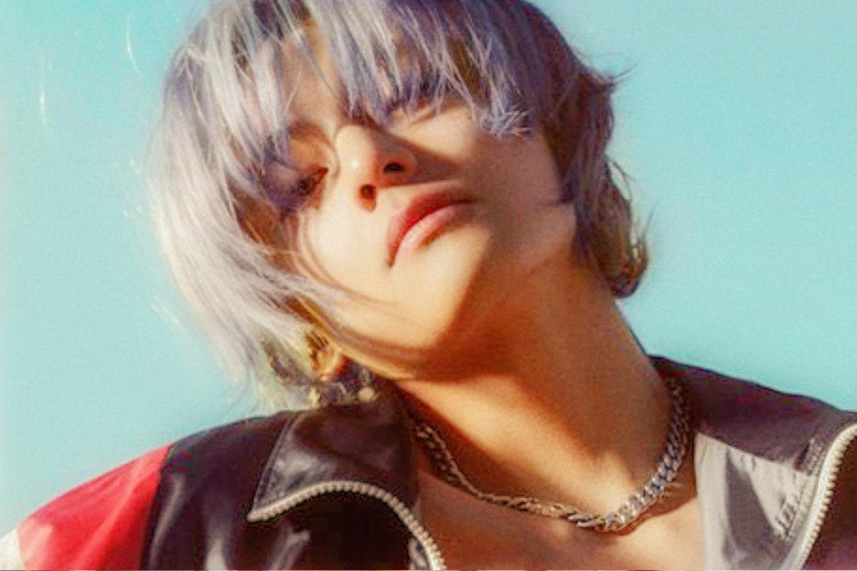 thvdiaries's tweet photo. V FOR BAZAAR KOREA https://t.co/aL7Jh8xU5H