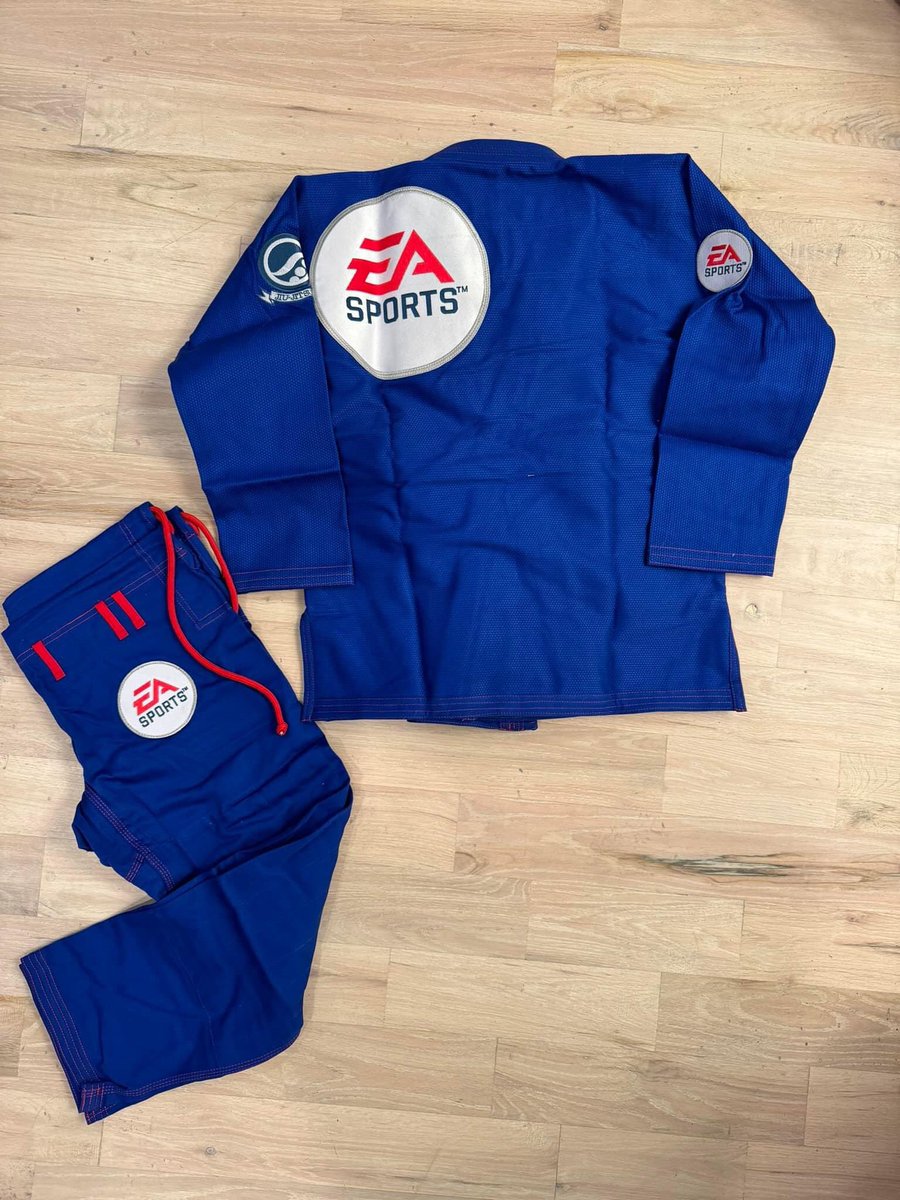 iimattyiceii's tweet photo. Who’s wearing this? https://t.co/bL48Y94G5z