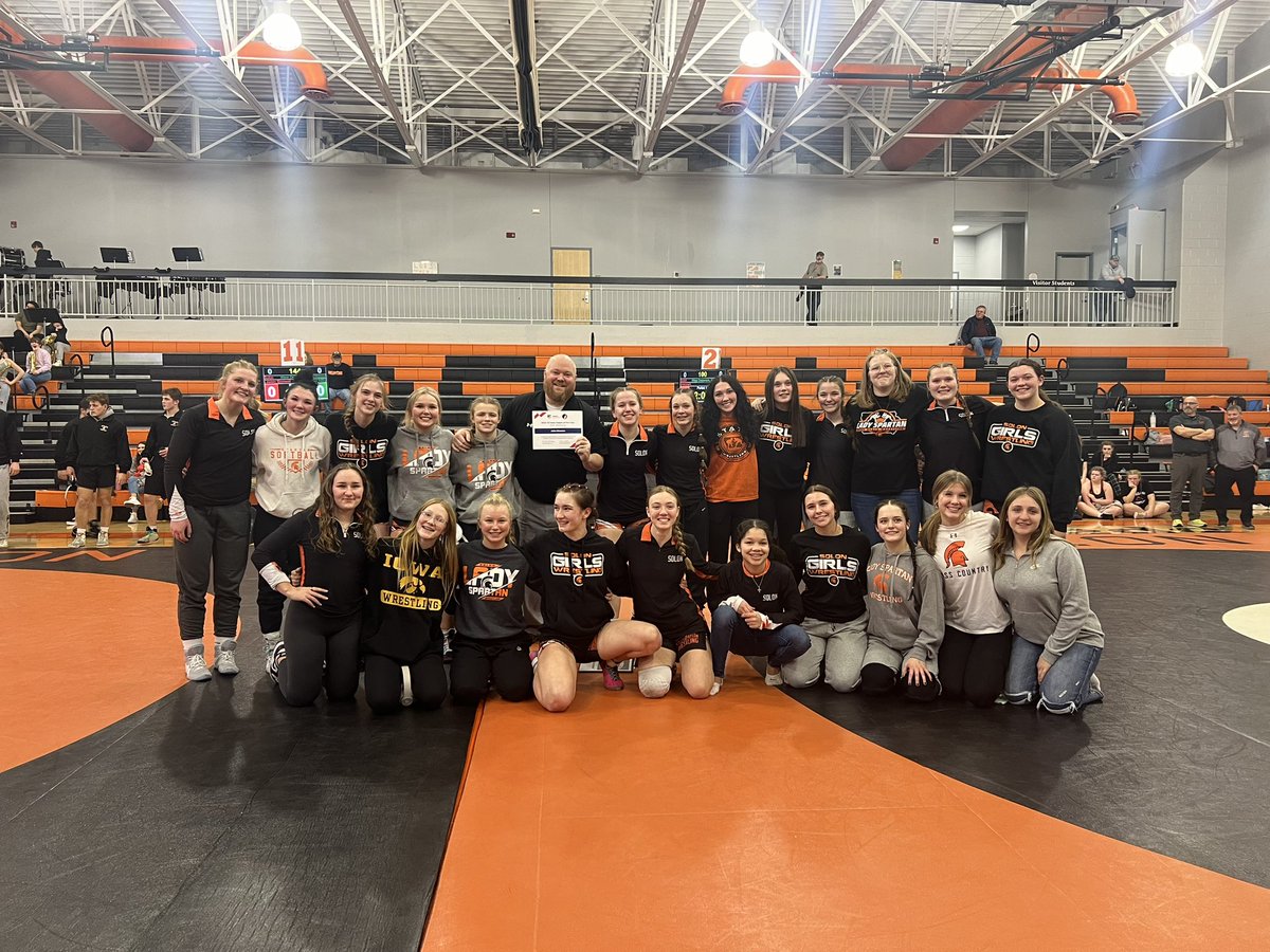 Congrats to @JakeMunsonSHS for receiving the NFHS 2022-2023 Iowa Coach of the Year for Girls Wrestling! #solonstrong @IGHSAU @ighsauwrestling