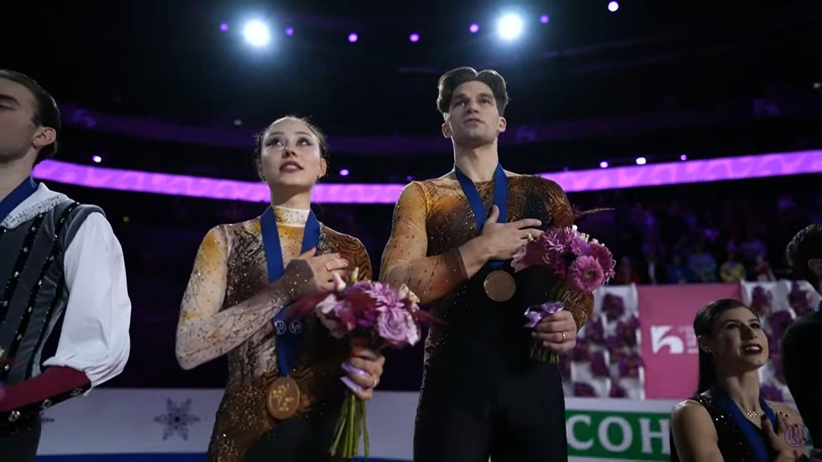 jimmbboe's tweet photo. Congratulations Lucrezia & Matteo!!#LucreziaBeccari #MatteoGuarise #FigureSkating #EuroFigure❤️🇮🇹 ⛸️ https://t.co/fRtF1FsMgX