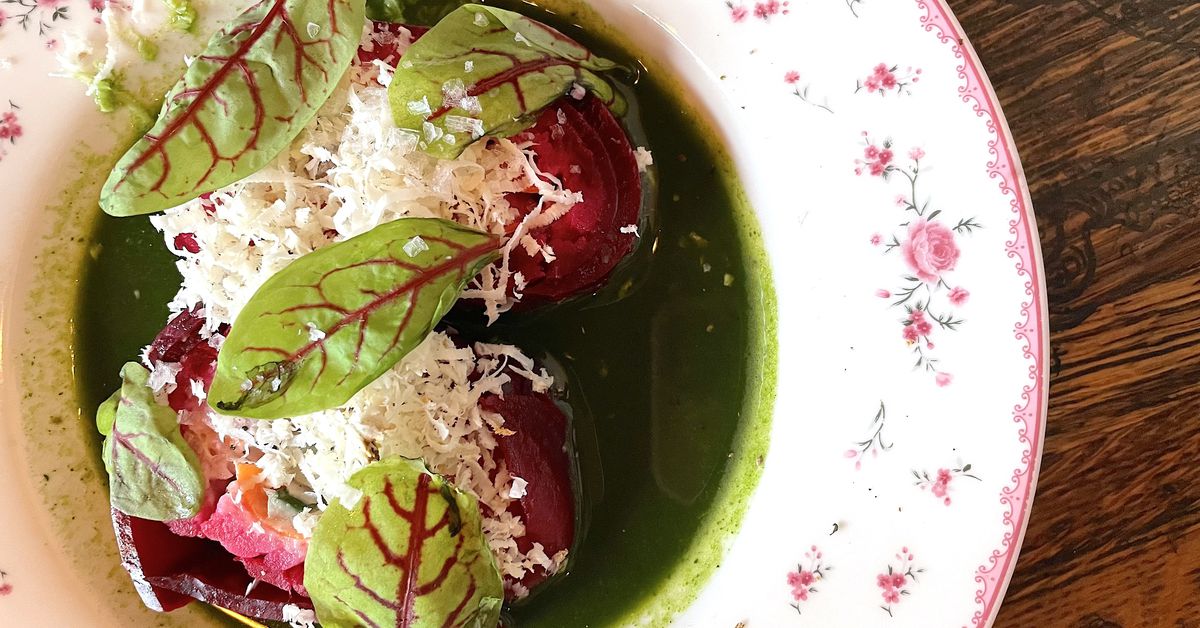 urbanexpertskco's tweet photo. The 38 Essential Restaurants in Denver https://t.co/H7GxBrWgrR https://t.co/6L5IIZFmTF