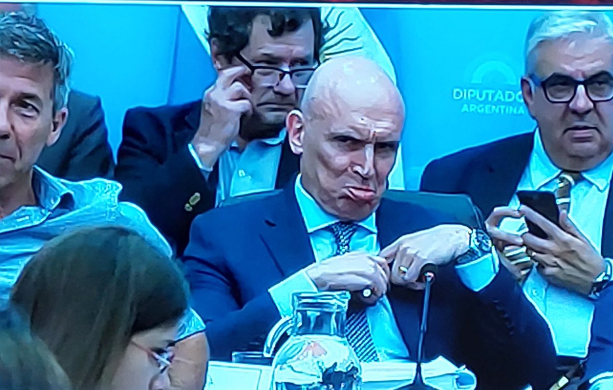 Guillo202's tweet photo. "La soberbia es una discapacidad que suele afectar a pobres infelices mortales que se encuentran de golpe con una miserable cuota de poder" (José De San Martín) https://t.co/hIDFmGZcIt
