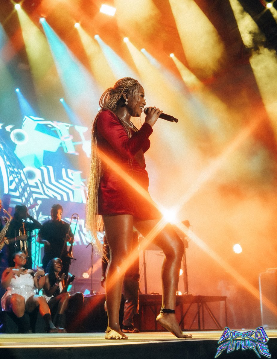 Afrofuture's tweet photo. One thing @efya_nokturnal is always going to do, is exactly what Efya does! Take the AfroFuture Culture stage by STORM! Thank you @efya_nokturnal for giving us your all, we're still not over the back to back BANGERS!
#afrofuture23 #morethanafestival #dettydecember https://t.co/z971VdArqA