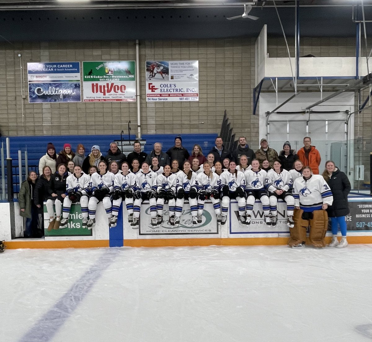 Owatonna Girls Hockey tweet media
