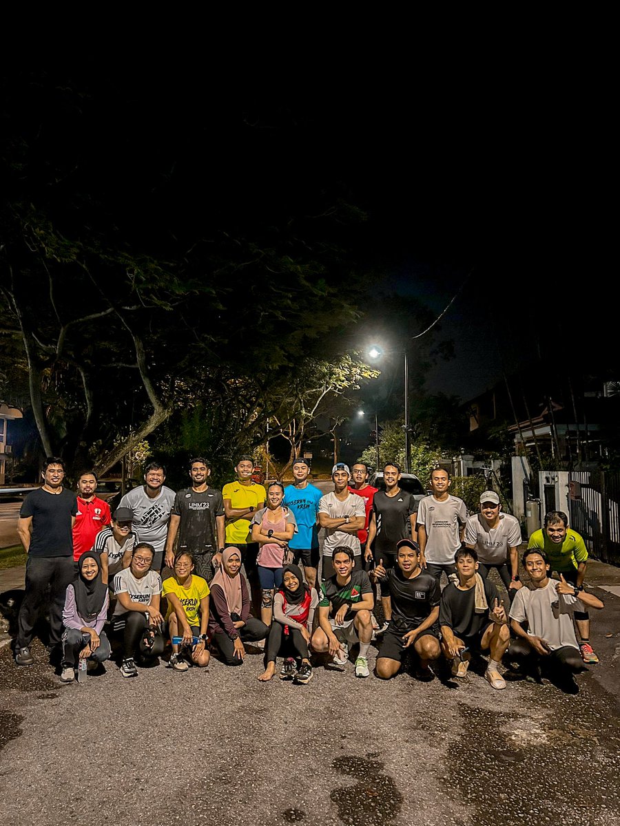 nazmihalim_'s tweet image. Runstreak day 377 - Kyserun Krew #445AMSession 

#keepgrinding
#beatyesterday