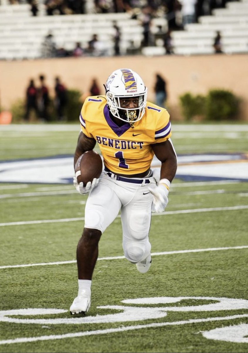 lockdownriggs5's tweet photo. #AGTG I am truly blessed and thankful to receive A offer from Benedict College
@DaVonSmith11 
@jeffries_jacob 
@Mr_Clean15 
@MrCoachRob 
@HokaHeyFootball https://t.co/0eyd4ulJME