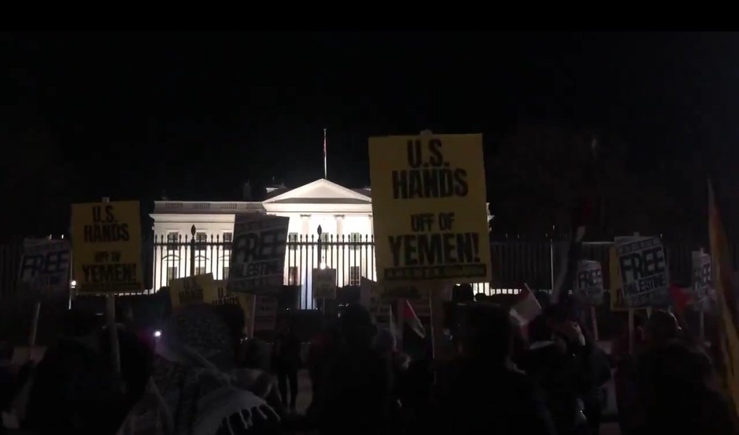 Marchfoward's tweet photo. TERKINI

Protes di hadapan White House membantah serangan ke atas Yaman

Mereka juga bersolidariti ke atas Palestin https://t.co/gboFxF1AsK