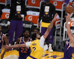 GearUpAthletes's tweet image. Suns Soaring: #NBA MVP race just got interesting! Booker's MVP-worthy performance against the Lakers puts him right in the mix. Can he dethrone Jokic? #ScoringMachine #BookerBall #GunturKaaram #Yemen #GunturKaaram