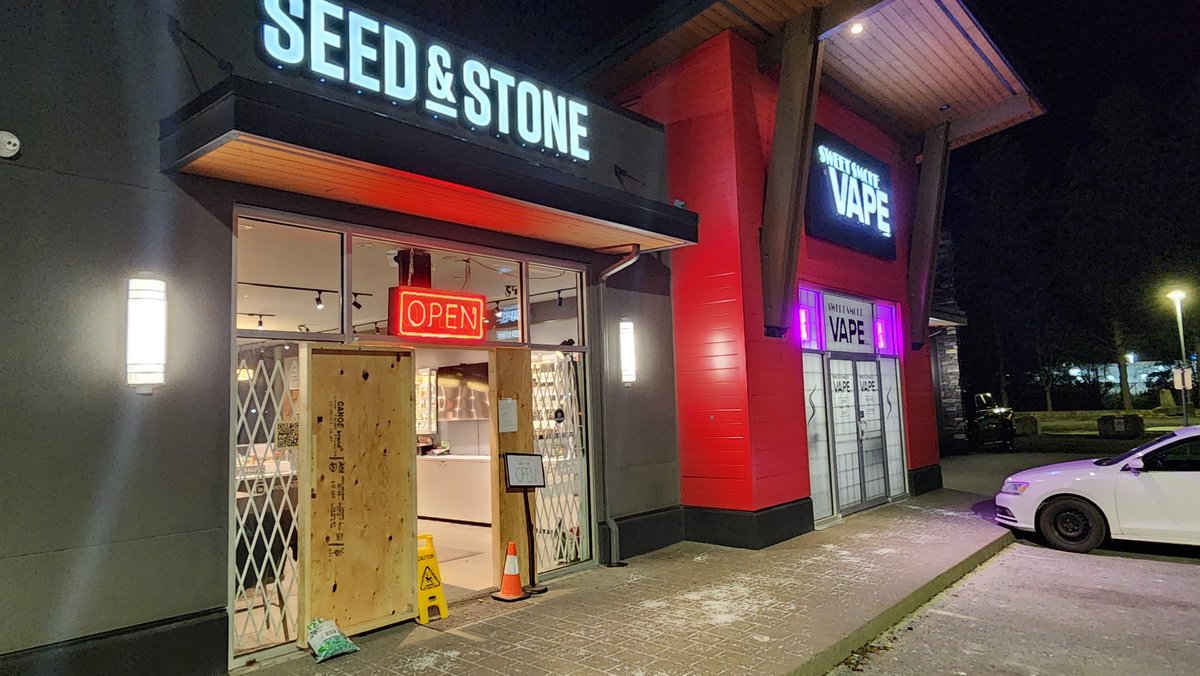 chwknews's tweet photo. A Chilliwack cannabis store suffered a smash and grab early Wednesday morning, resulting in potentially thousands of dollars in damage to the store and product theft. 
https://t.co/2HN4axSQUP https://t.co/cvL6CSYckA