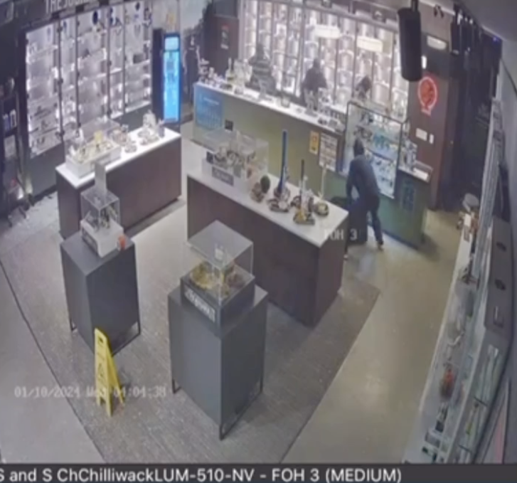 chwknews's tweet photo. A Chilliwack cannabis store suffered a smash and grab early Wednesday morning, resulting in potentially thousands of dollars in damage to the store and product theft. 
https://t.co/2HN4axSQUP https://t.co/cvL6CSYckA