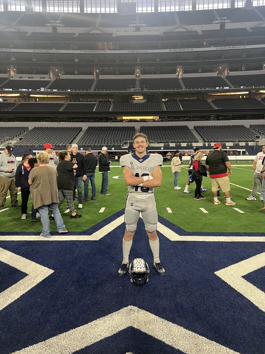 TaylorJones3348's tweet photo. I had a great time playing in the Blue-Grey All American Bowl on the 8th at AT&amp;T Stadium! Thank you for the opportunity @BlueGreyFB 
@GrizCoachGreen @JCSherritt @bradodom @JW13__ @coachcooperUM @Coach_Zuck @LockDown @PNWSports_ @NickFarman55 @CoachMLinehan https://t.co/1UI4j3HGHf