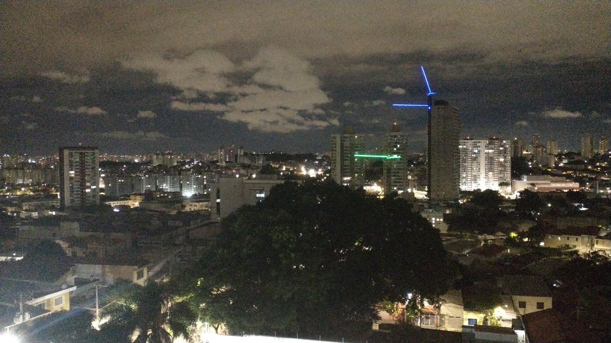 AlexDevide's tweet image. Boa noite pra quem não consegue dormir! 😥