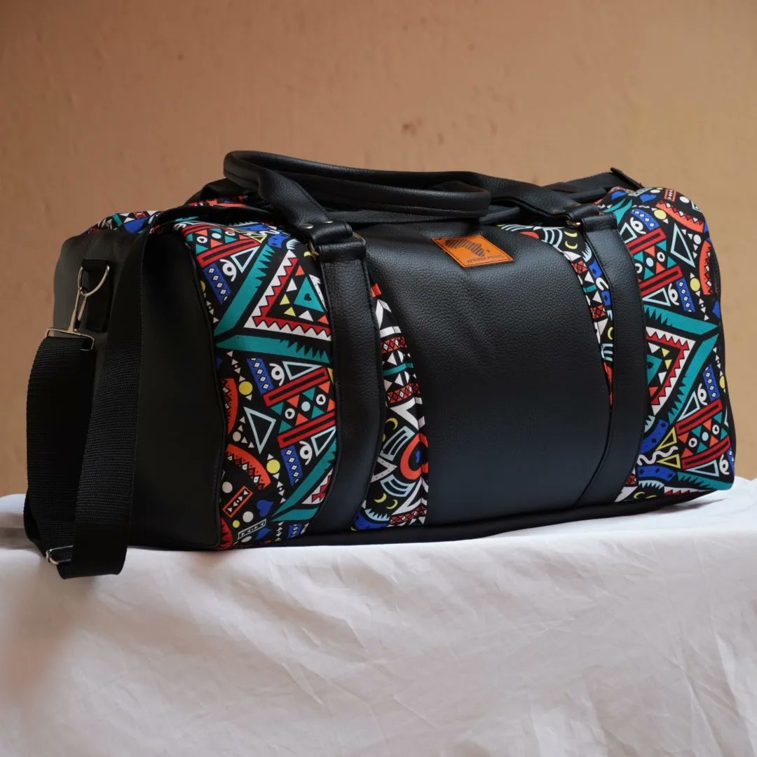 spacksfit's tweet photo. Elevate your style with our Afrikka print duffel bags. Get yours today @2500 #Spacksfitbags #Afrikkaprints https://t.co/SF8Zd2scKj